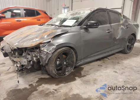 2022 Nissan Sentra Sr Xtronic Cvt z USA, uszkodzony, nr VIN 3N1AB8DV5NY236596